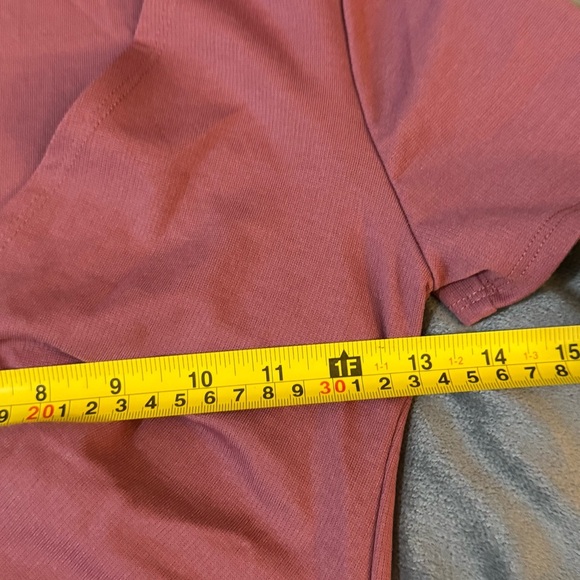 Zara Mauve Ruched Mini Dress

#1175 - Picture 3 of 7